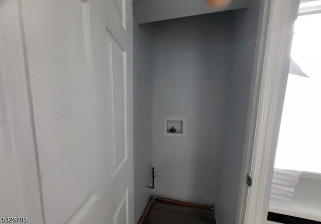 washroom with washer hookup