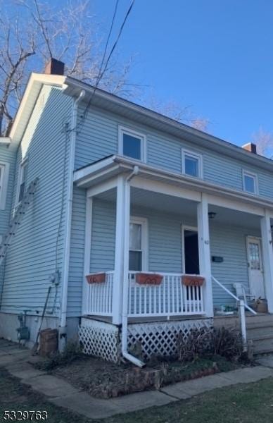 view of front facade with covered porch