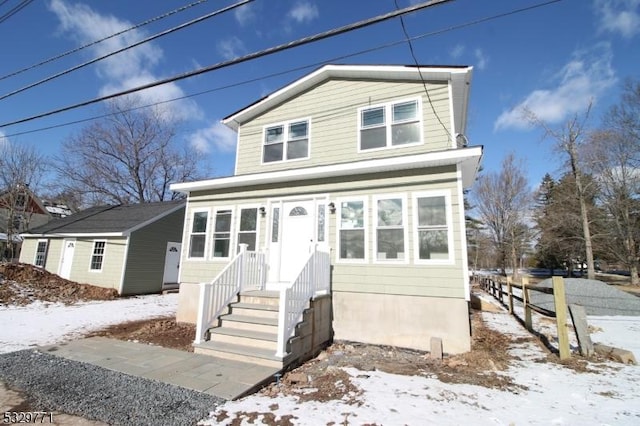 view of front property