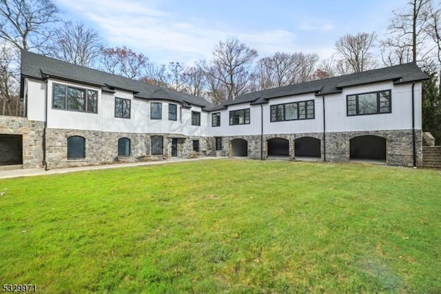 136-2 Mount Harmony Rd, Bernardsville Boro, NJ 07924 - rear view of property featuring a lawn