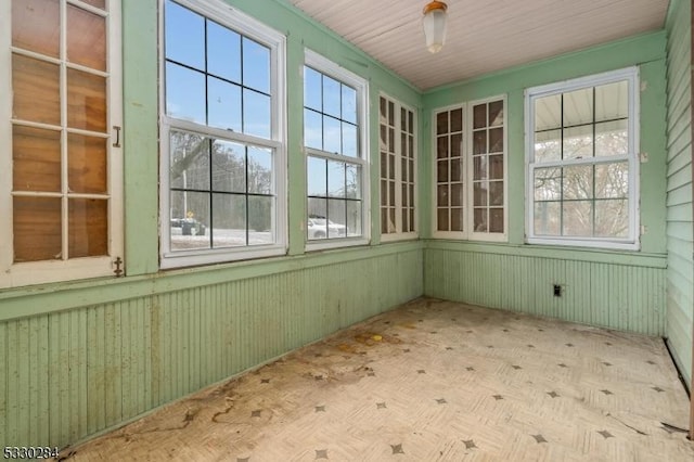 view of unfurnished sunroom