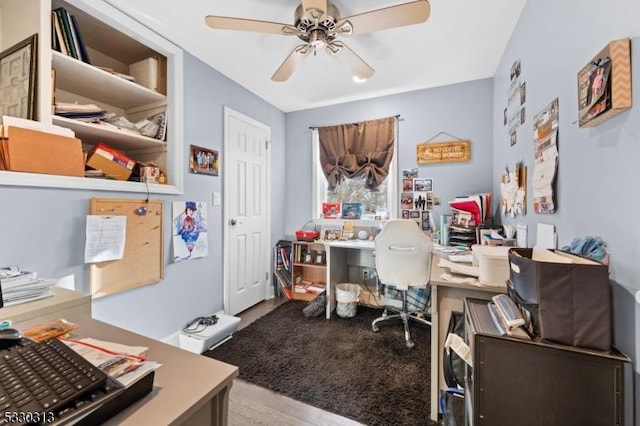 office area with ceiling fan