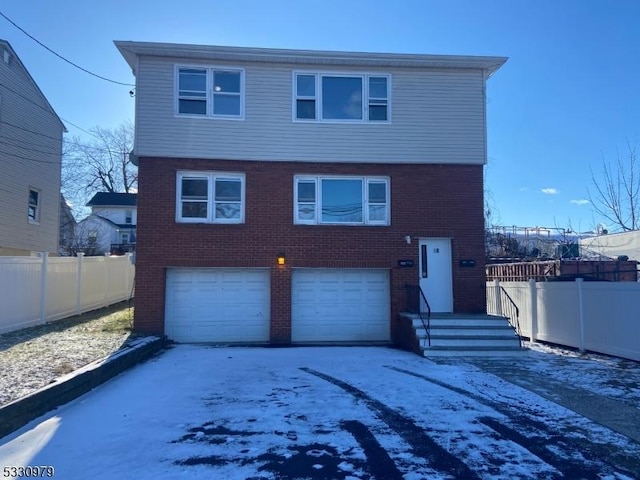 view of front facade featuring a garage