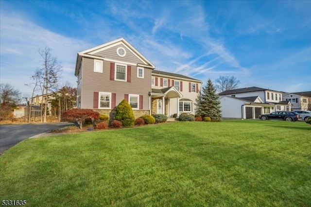 view of front of property with a front yard