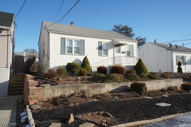 Listing photo 2 for 82 Lincoln Ave, Woodbridge Twp NJ 07067