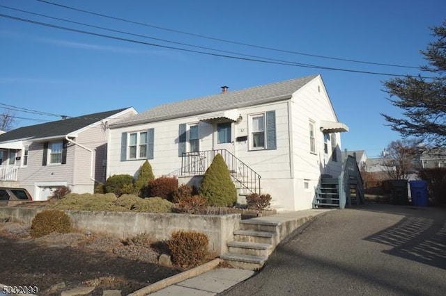 Listing photo 3 for 82 Lincoln Ave, Woodbridge Twp NJ 07067