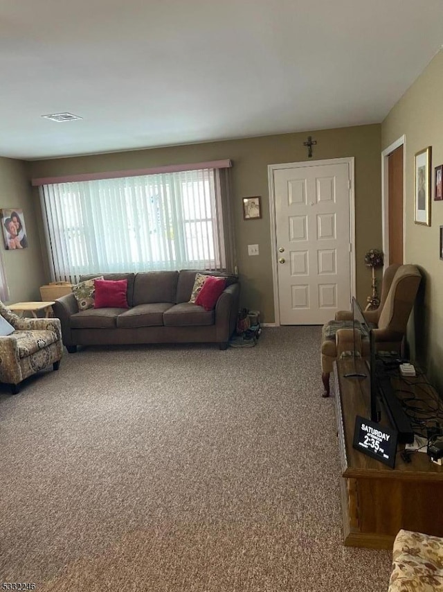 living room with carpet flooring