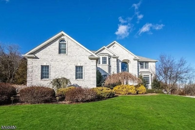 view of front of house with a front yard