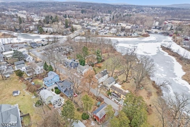 bird's eye view with a water view