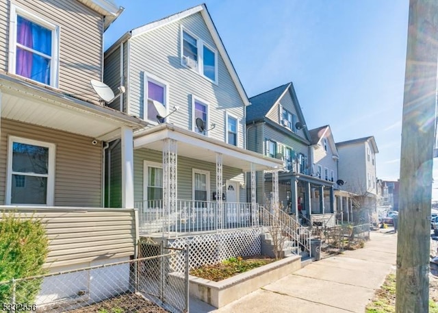 view of front of home with covered porch