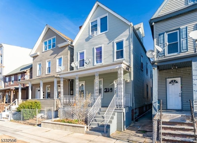 view of front of property featuring a porch