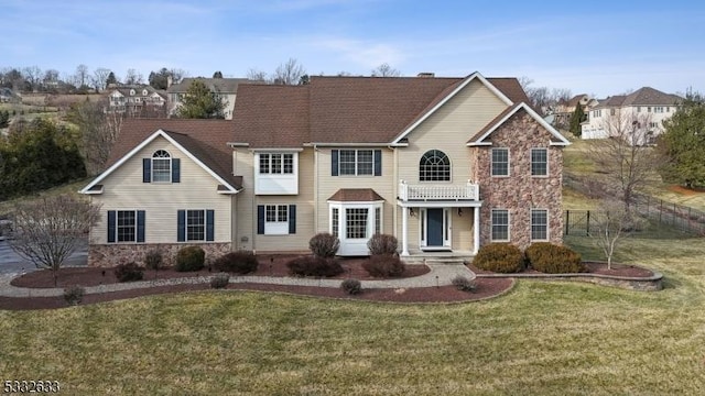 view of front of house featuring a front yard