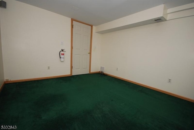 view of carpeted spare room