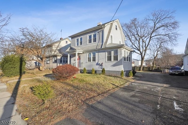 view of front of home