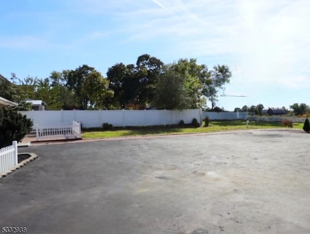 1041 County Road 519, Kingwood Twp, NJ 08825 - view of patio featuring fence
