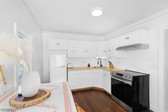 kitchen featuring stainless steel range with electric stovetop, dark hardwood / wood-style flooring, ornamental molding, white cabinets, and sink