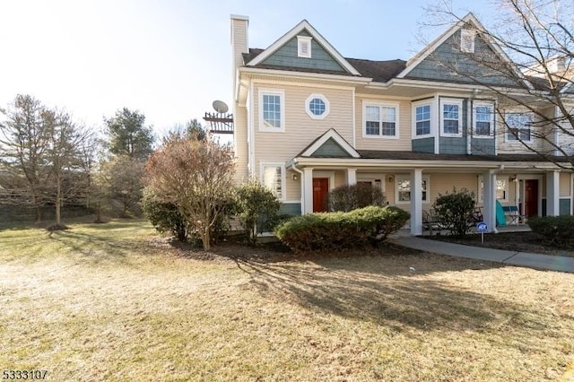 view of front of home with a front yard