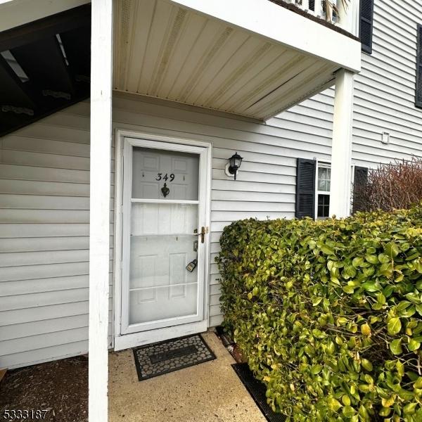 Listing photo 2 for 349 Burdock Ct Unit 349, Readington Twp NJ 08887