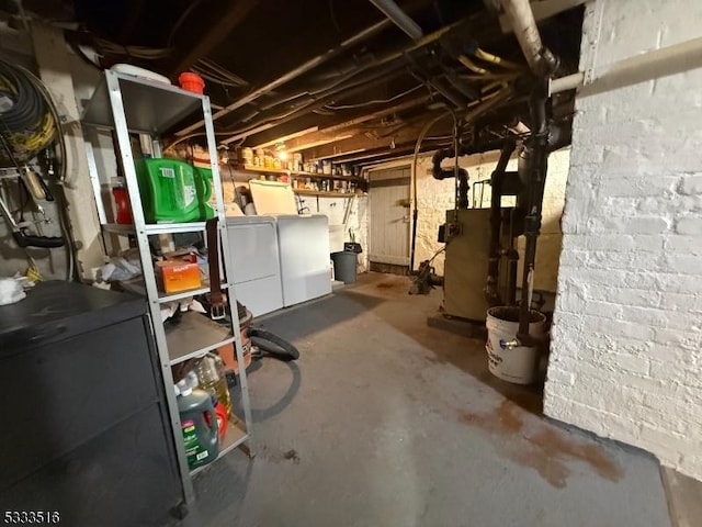 basement with washing machine and dryer