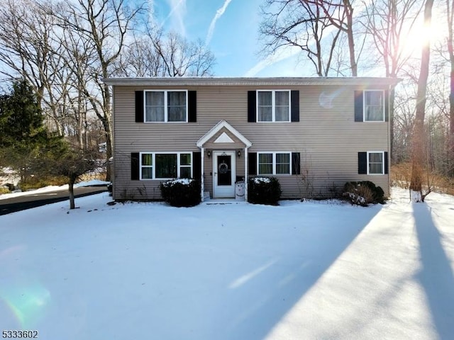 view of front of property