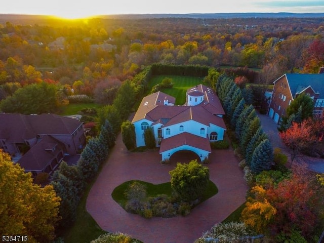 view of aerial view at dusk