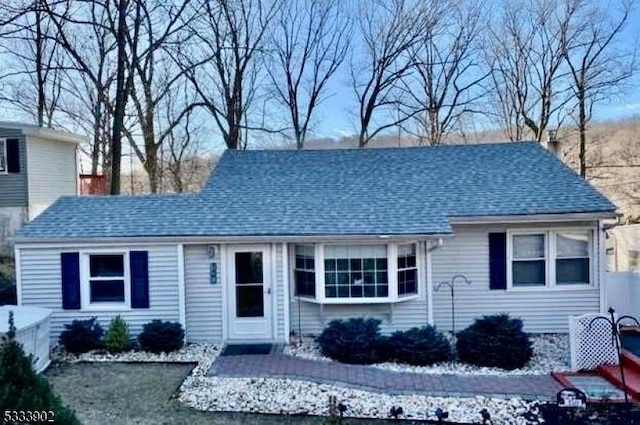 view of front of property