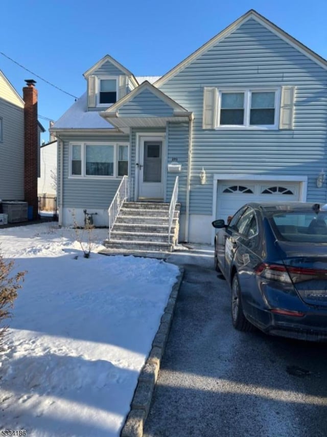 view of front of house featuring a garage