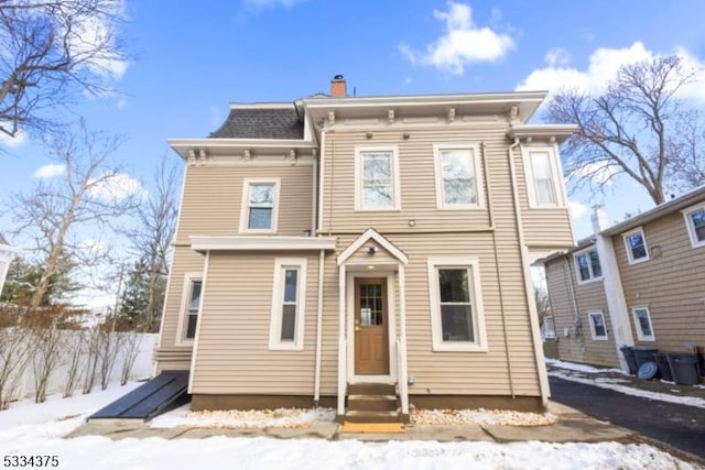 view of italianate home