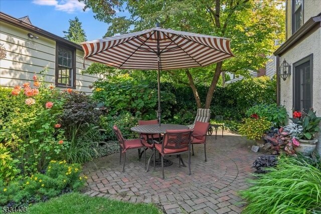 view of patio / terrace featuring outdoor dining area