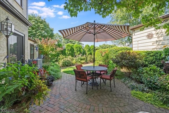 view of patio with outdoor dining area