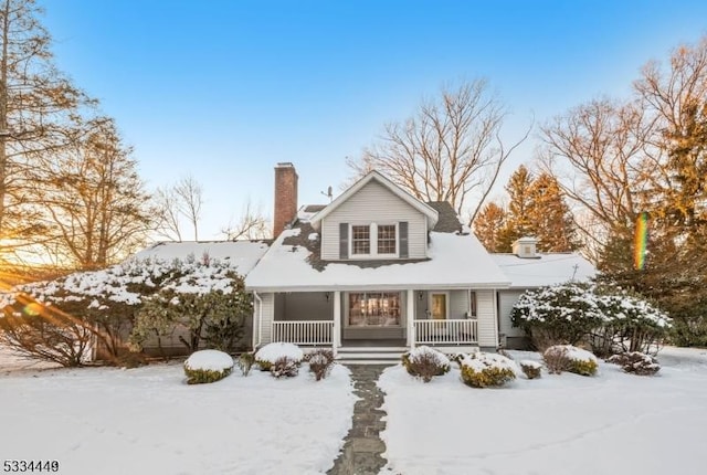 view of front of house featuring covered porch