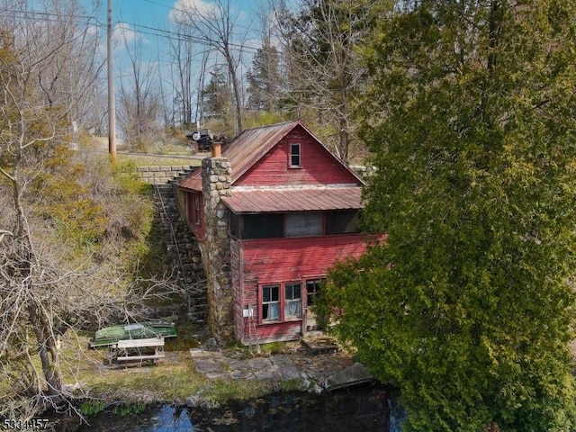 view of home's exterior