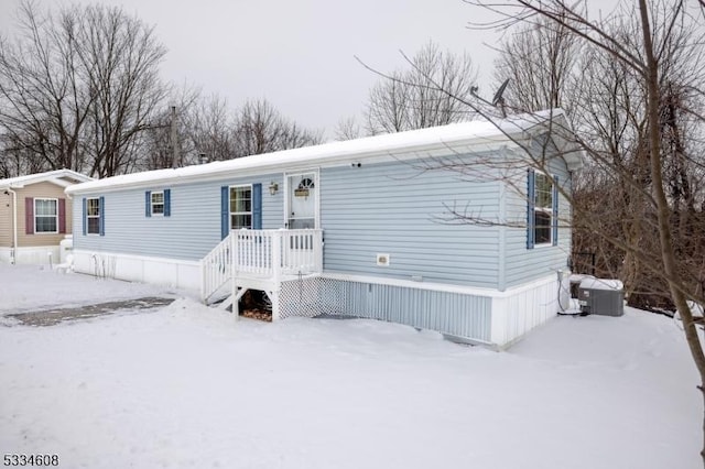 manufactured / mobile home with cooling unit