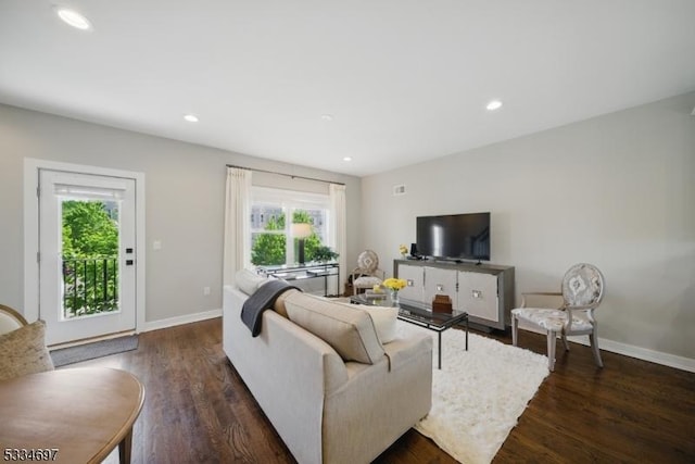 24 Stonybrook Cir, Fairfield Twp, NJ 07004 - living area featuring dark wood-style floors, baseboards, and recessed lighting