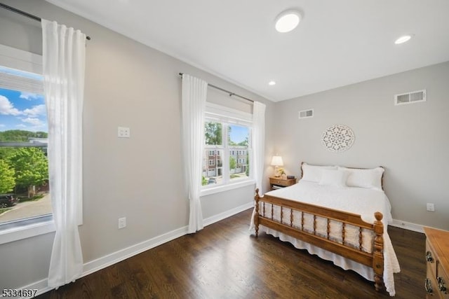 24 Stonybrook Cir, Fairfield Twp, NJ 07004 - bedroom with wood finished floors, baseboards, and recessed lighting