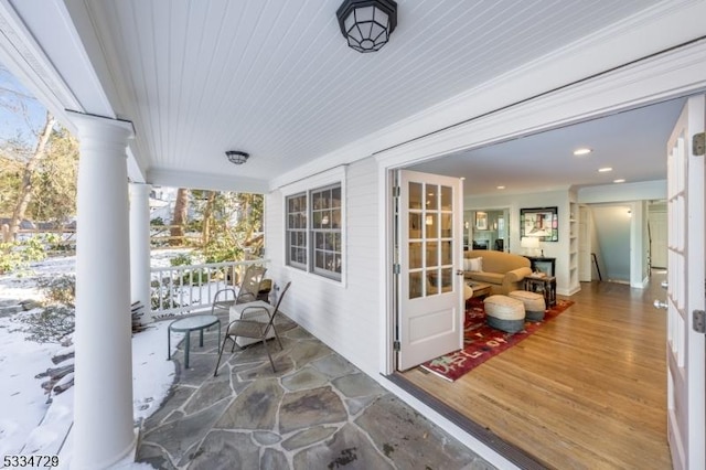 sunroom with decorative columns