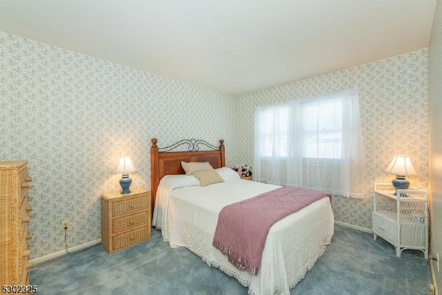 bedroom featuring carpet flooring