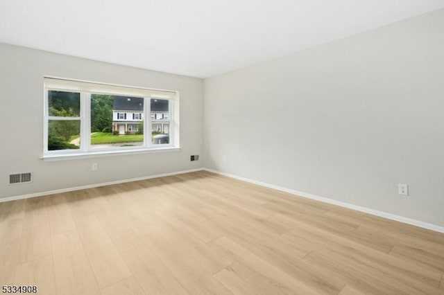 18 Yarmouth Ct, Scotch Plains Twp, NJ 07076 - unfurnished room featuring light wood finished floors and baseboards