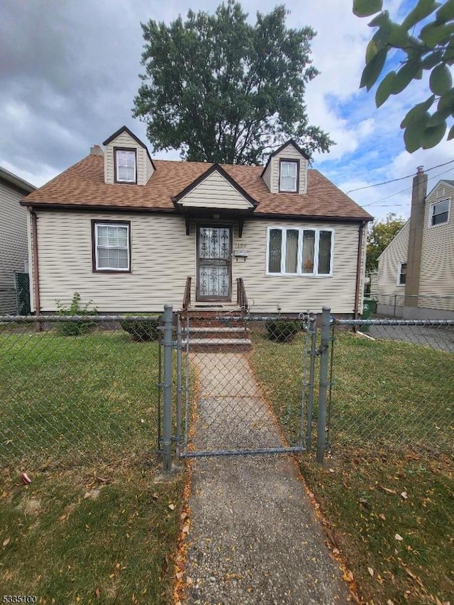 view of front of property with a front yard