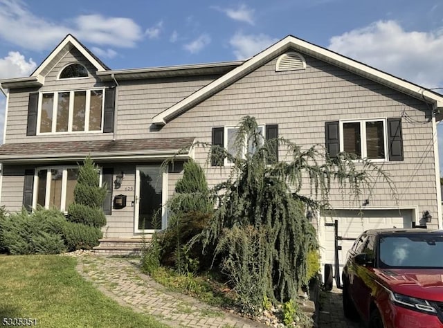 view of front of house featuring a garage