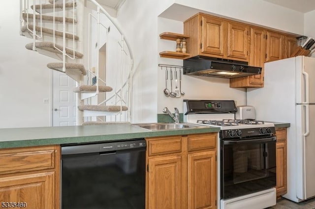 kitchen with dishwasher, sink, and gas stove