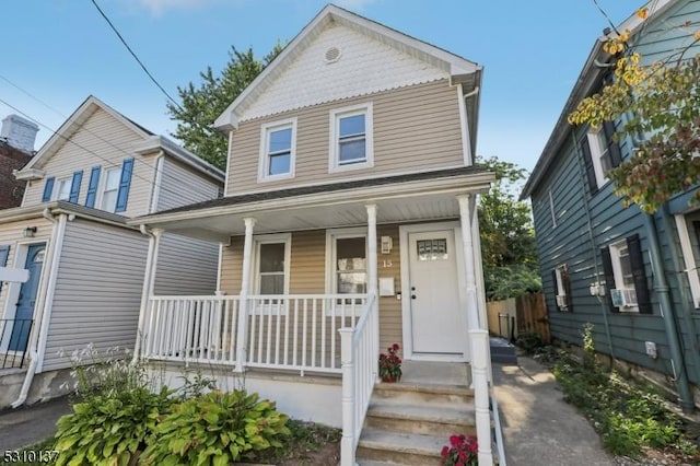 view of front of house featuring covered porch