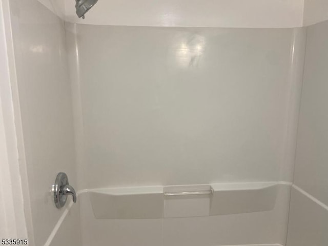 bathroom featuring a shower