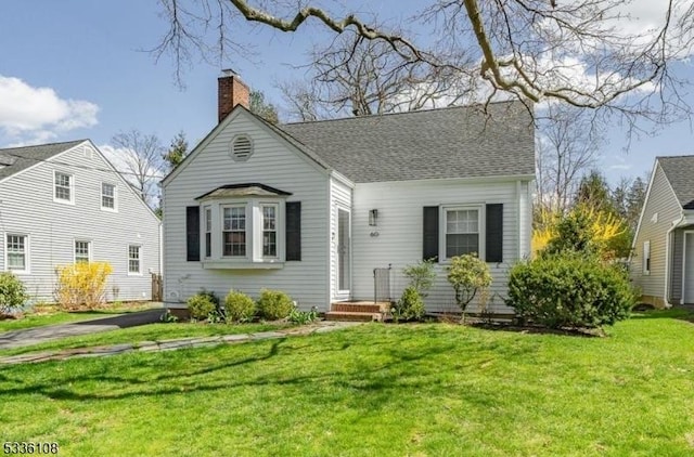 view of front of house with a front yard