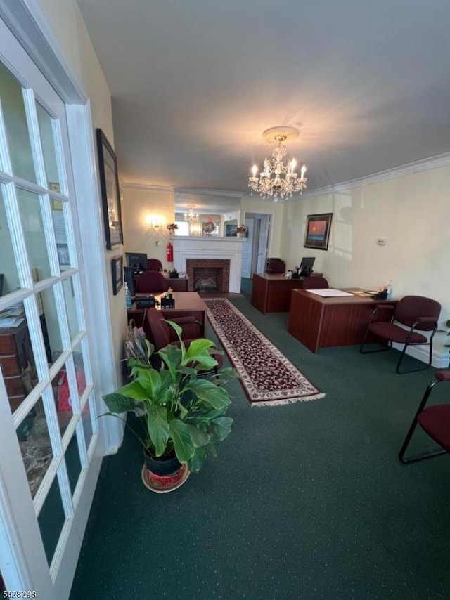 living room featuring crown molding and an inviting chandelier