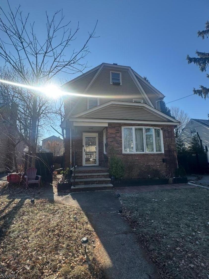 248 E Clinton Ave, Bergenfield Boro, NJ 07621 - view of bungalow-style home