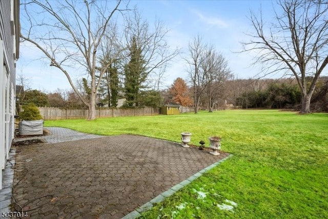 view of yard with a patio