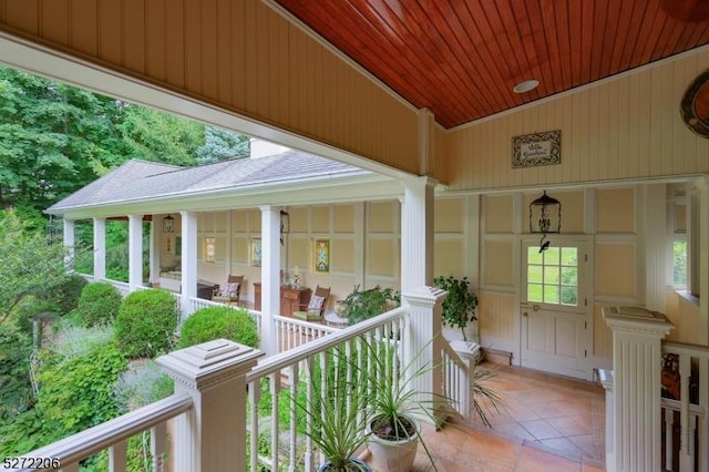 entrance to property with covered porch