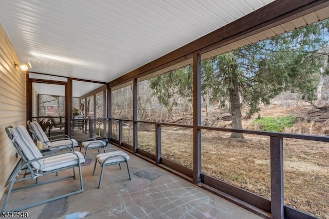 view of sunroom / solarium