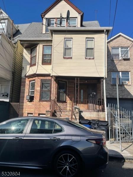 56 N 6th St, Newark City NJ, 07107, 7 bedrooms, 3 baths multi for sale